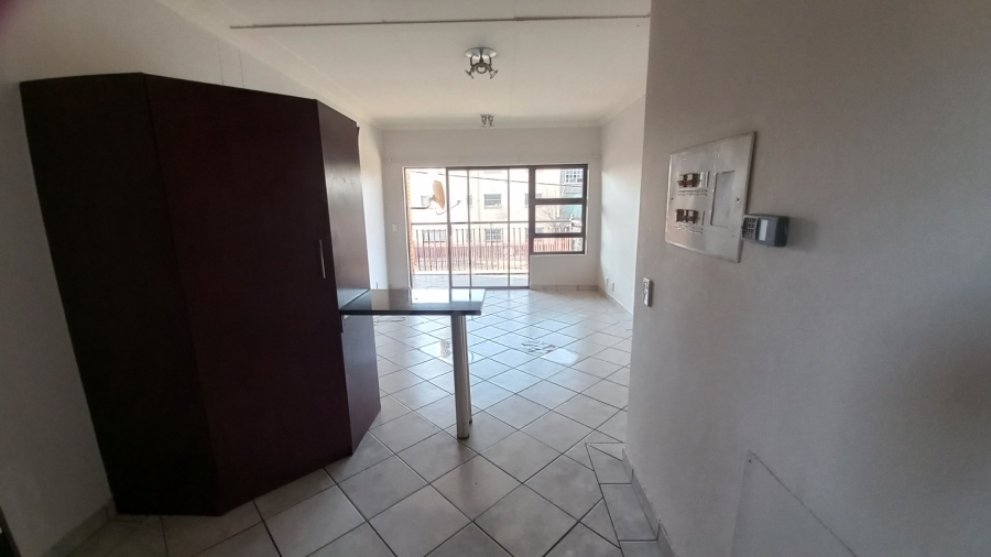 To Let 2 Bedroom Property for Rent in Potchefstroom North West